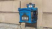 51: 810512-Potsdam-alter-blauer-Briefkasten.jpg