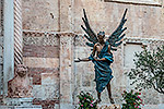 583: 713062-Verona-Duomo-Santa-Maria-Matricolare-Erzengel-Michael.jpg